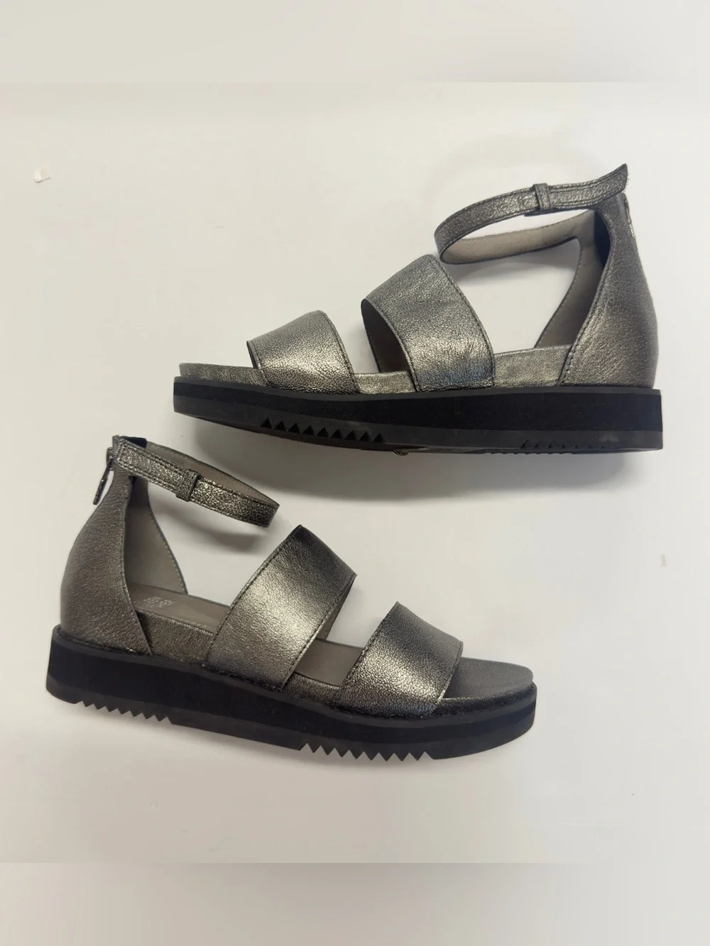Eileen Fisher Keno Metallic Silver Platform Sandal Size 7